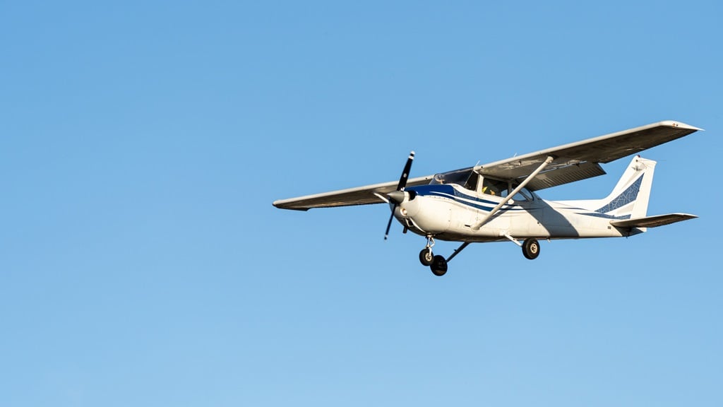 The Cessna airplane was the first candidate for the EV100 thermal camera system.