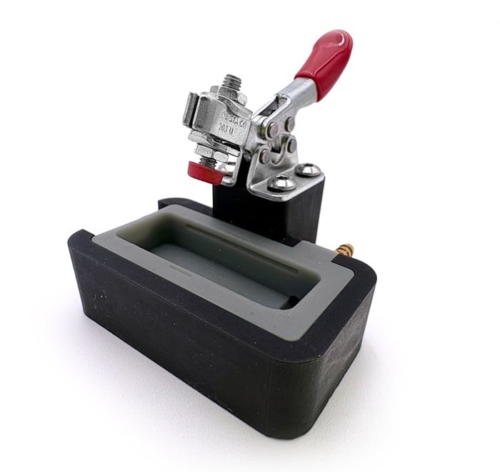 Vacuum fixture for testing hermetic seals-700